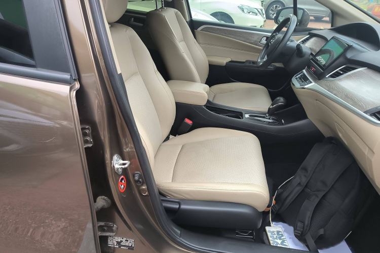 Used Honda Jade 2017 1.8L automatic Comfort version 5 seats
