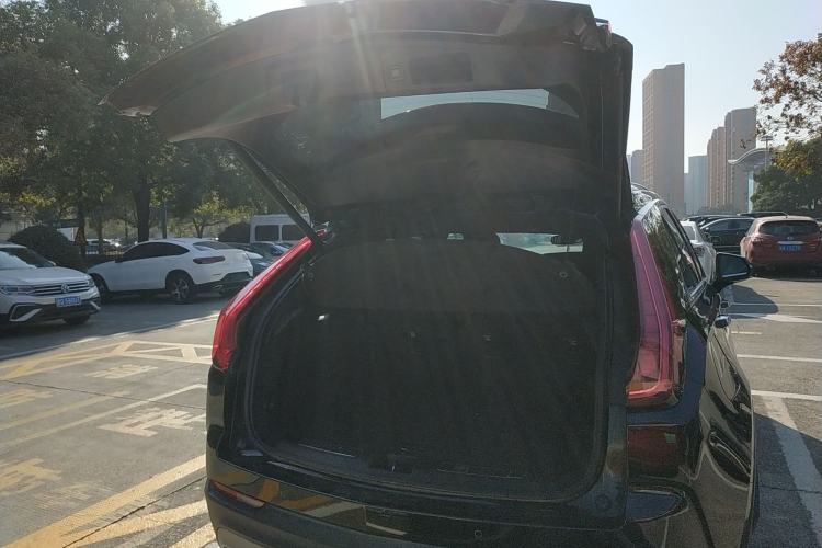 Used Cadillac XT4 2018 28T Two-Wheel Drive Leading Version
