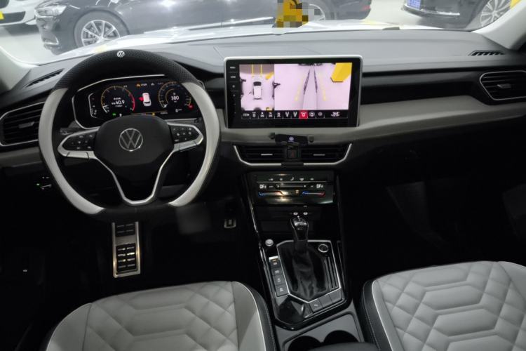 Used Volkswagen Tayron 2024 300TSI Two-Wheel-Drive Luxury Plus Advanced Version