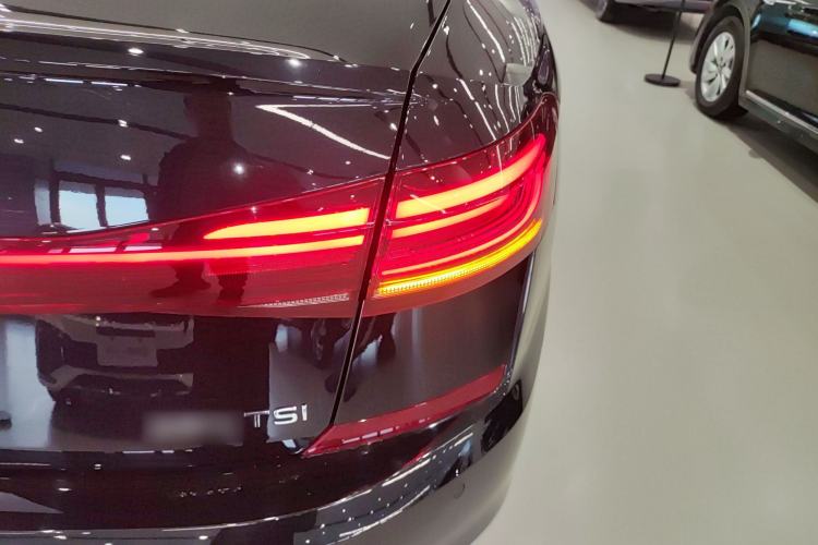 Used Volkswagen Passat 2024 380TSI Dragon Glory Edition
