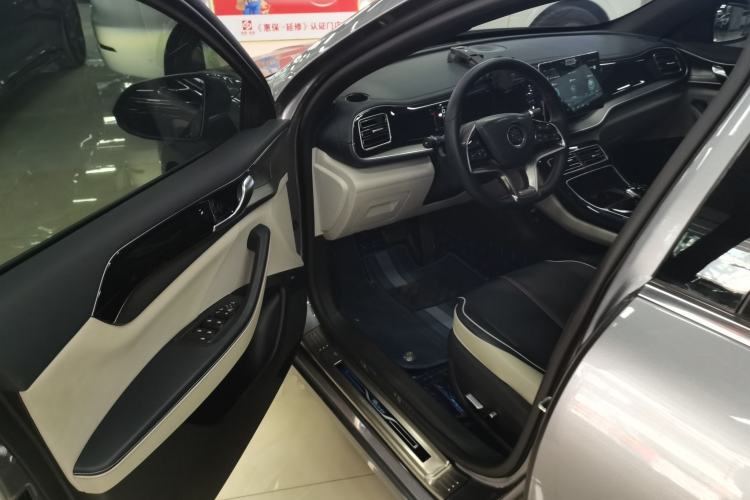 Used BYD Qin PLUS 2021 EV 400KM Luxury Model
