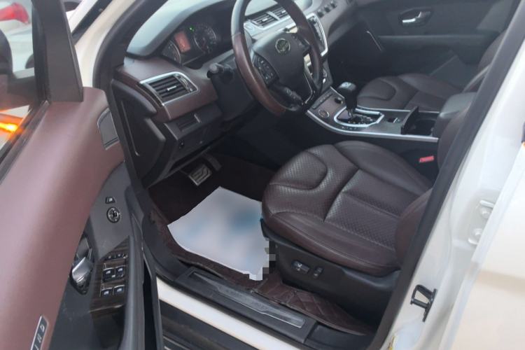 Used Land X7 2015 2.0T Panoramic Prestige Edition
