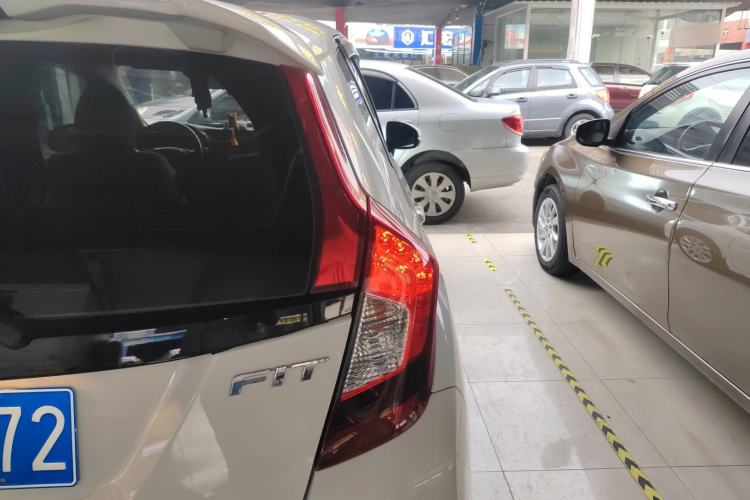 Used Honda Fit 2018 1.5L CVT Comfort Version