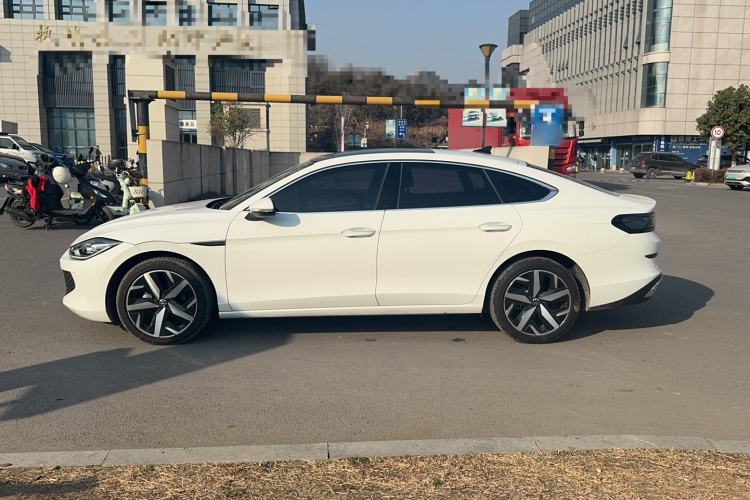 Used Volkswagen Lamando 2024 Lavida L 280TSI DSG Cool & Spicy Edition
