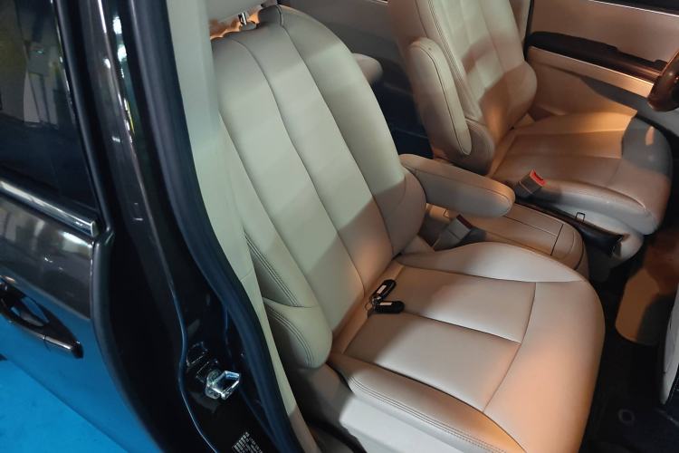 Used Buick GL8 2021 Land Cruiser Executive Class 652T Comfort Model
