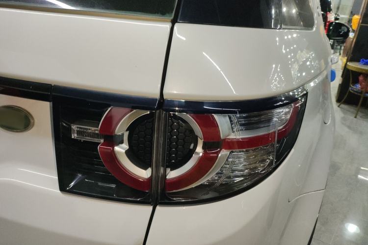 Used Land Rover Discovery Sport 2018 240 PS SE Version
