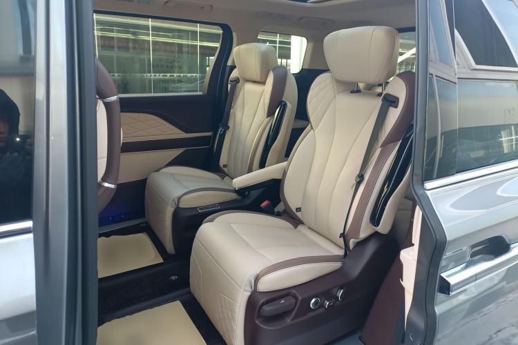 Used Bestune M9 2023 2.0T Ultimate Edition