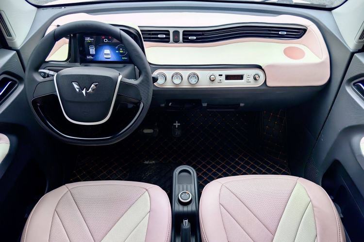 Used Wuling Hongguang MINIEV 2021 Macaron Premium Model – Lithium Iron Phosphate
