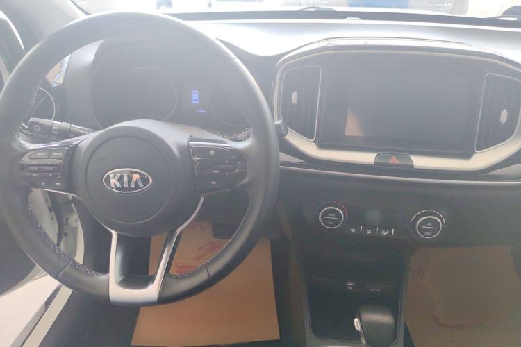 Used Kia Stonic 2019 1.4L Automatic Sport Edition China VI
