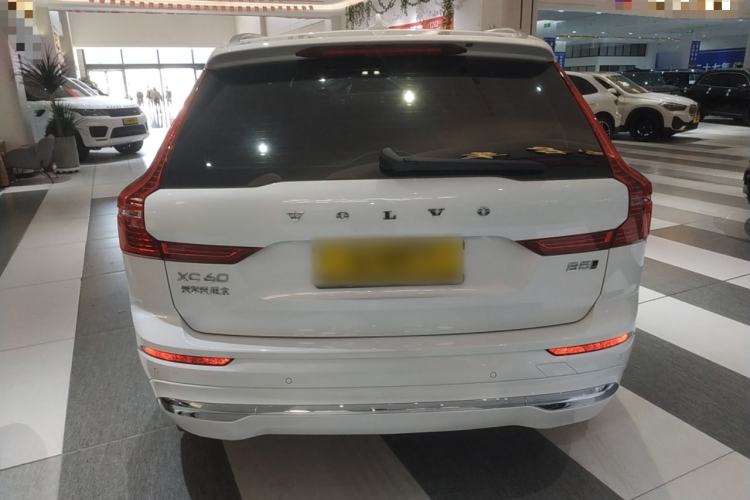 Used Volvo XC60 2024 B5 4x4 Smart Luxury Edition