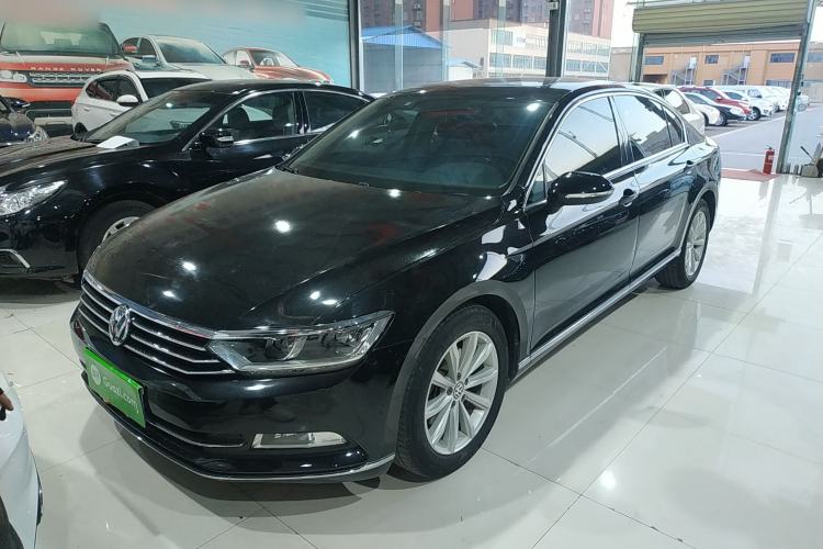 Used Volkswagen Magotan 2019 330TSI DSG Leading Edition China V Standard