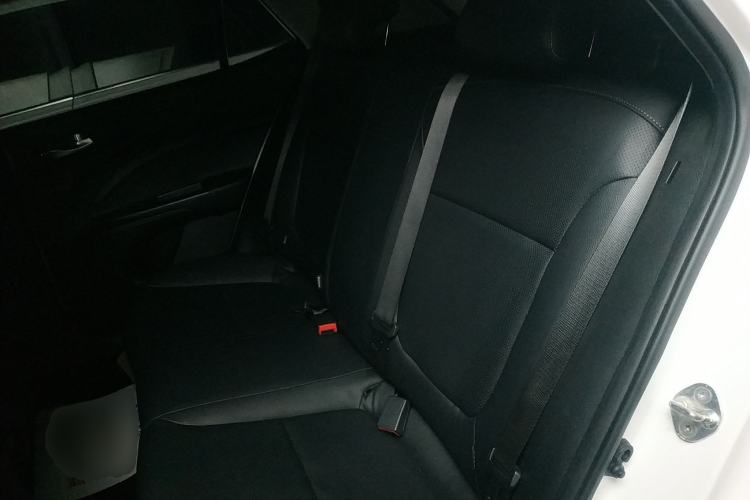 Used Kia kx1 Stonic 2021 1.4L CVT Fun & Sunroof Model
