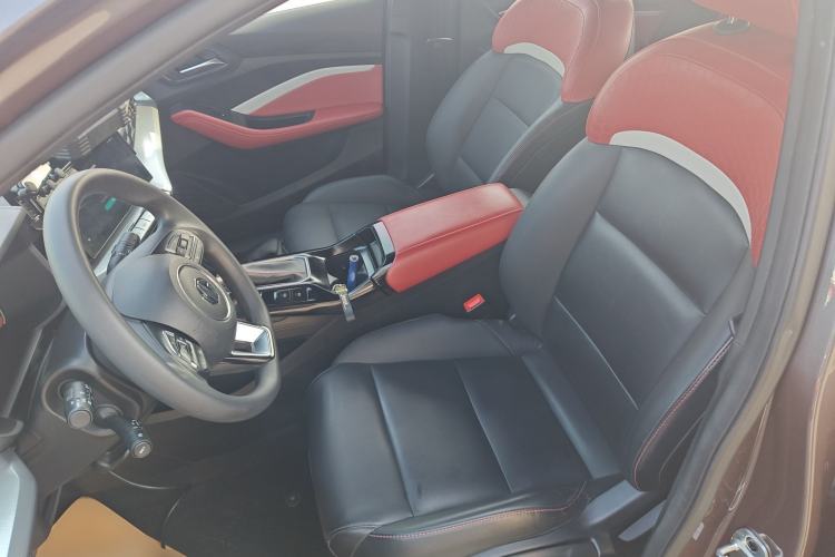 Used MG 5 2022 180 DVVT CVT Youth Luxury Edition
