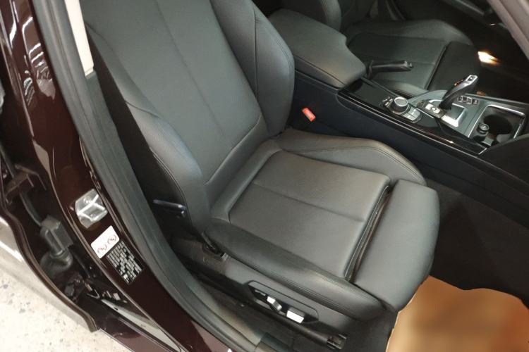 Used BMW 3 Series 2018 318Li
