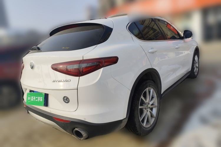 Used Alfa Romeo Stelvio 2017 2.0T 200HP Luxury Edition
