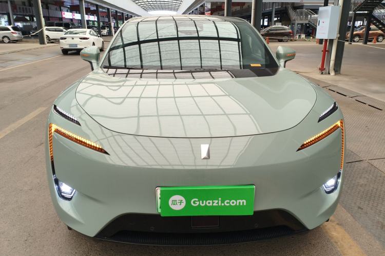 Used  11 2022 Long-Range Dual-Motor Version 5 Seats
