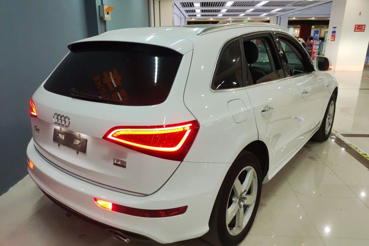 Used Audi Q5 2017 Plus 40 TFSI Ambition Model
