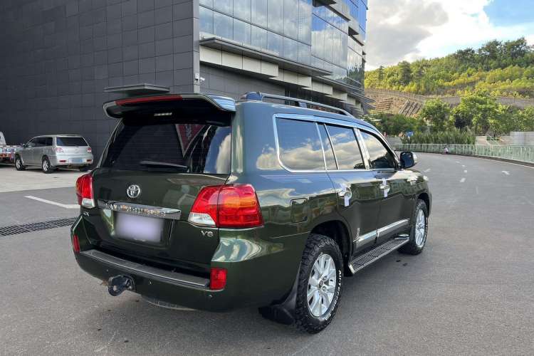 Used Toyota Land Cruiser 2014 4.0L Automatic Parallel Import Version
