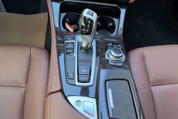 Used BMW 5 Series 2017 525Li Leading Model