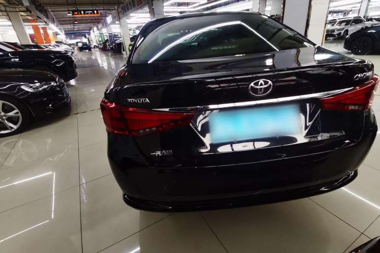 Used Toyota Crown 2015 2.5L Smart Edition
