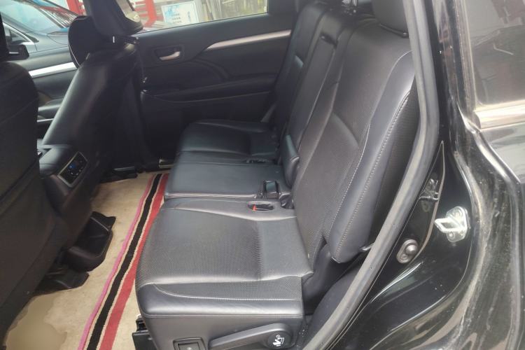 Used Toyota Highlander 2015 2.0T Four-Wheel Drive Luxury Edition 7-Seater