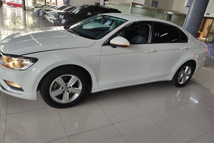 Used Volkswagen Lamando 2017 230TSI DSG Fashion Edition
