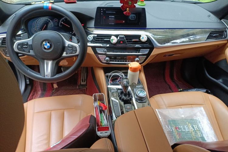 Used BMW 5 Series 2018 Restyled 530Li Leading Edition M Sport Package
