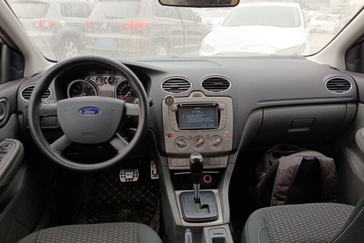 Used Ford Focus 2013 Hatchback Classic 1.8L Automatic Base Model
