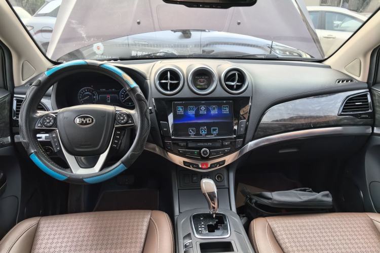 Used BYD S7 2016 2.0T Automatic Flagship Plus
