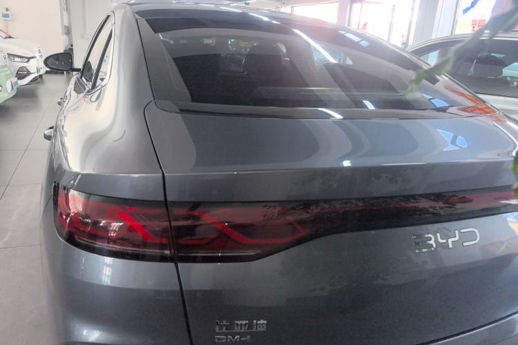 Used BYD Qin L 2024 DM-i 120KM Leading Model
