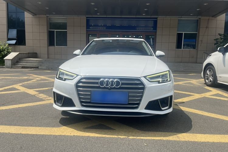 Used Audi A4L 2019 40 TFSI Fashion Edition China VI Emission Standard
