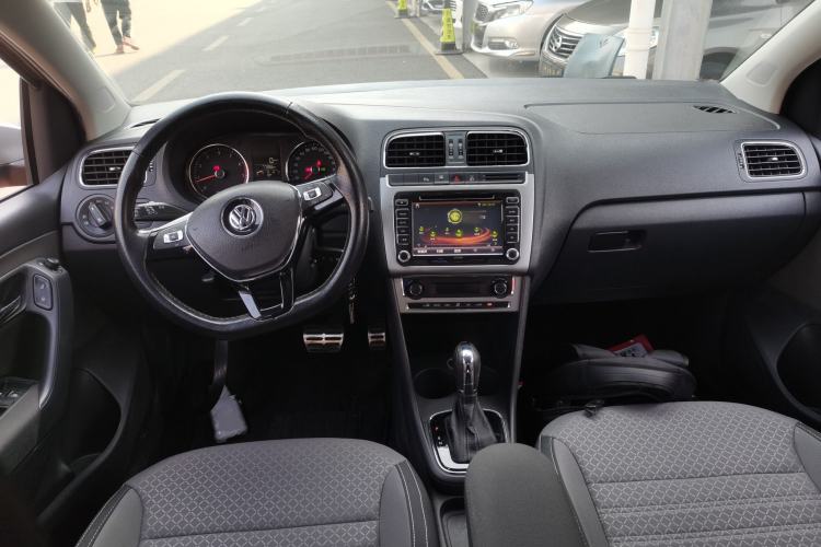 Used Volkswagen Polo 2014 1.6L Cross Polo Automatic
