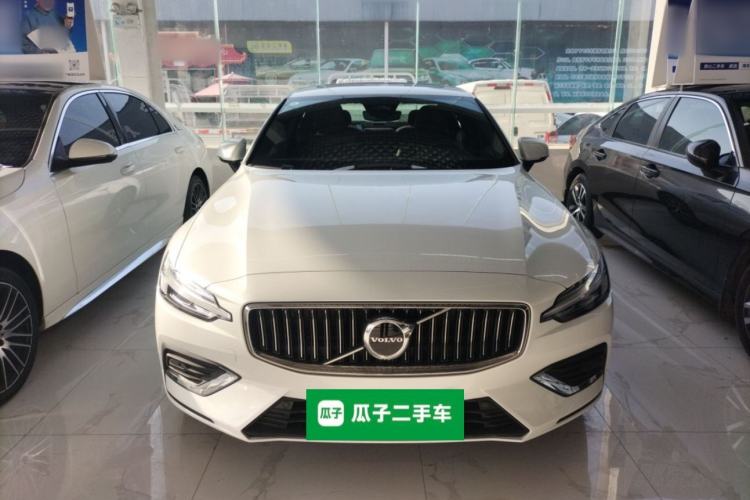 Used Volvo S60 2026 Model B4 Zhiyi Luxury Edition
