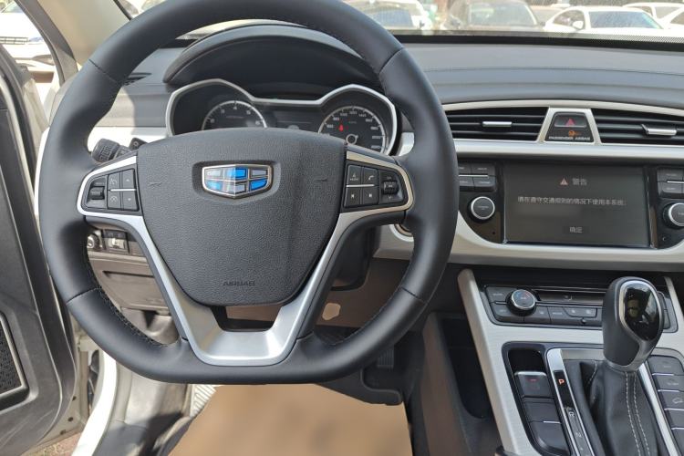 Used Geely Auto Emgrand X7 Sport 2018 1.8TD Automatic Two-Wheel Drive Zhiya Model
