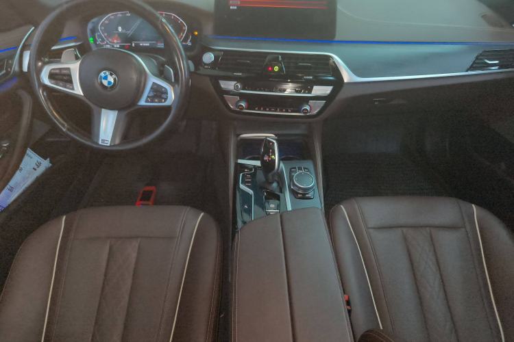 Used BMW 5 Series 2021 Facelifted 530Li Leading Edition M Sport Package
