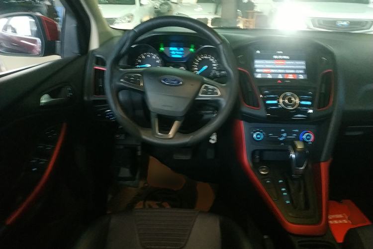 Used Ford Focus 2020 Hatchback Classic 1.5L Automatic Trendy Model
