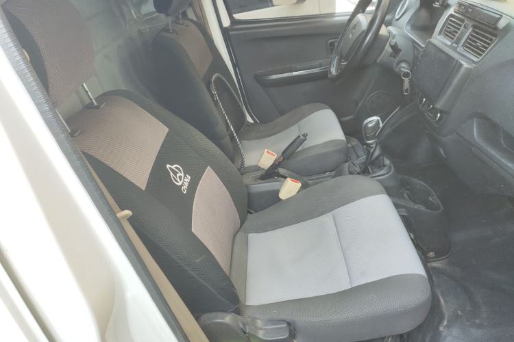 Used Chana Ruixing EM60 2022 All-Electric Van 4498 mm Long Flat Roof with Rear-Hinged Doors 2 Seats 70 kW 41.86 kWh
