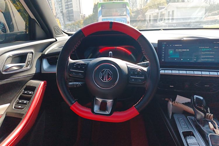 Used MG 5 2021 180 DVVT CVT Youth Luxury Edition
