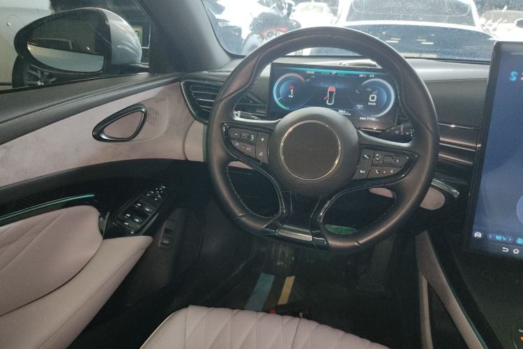 Used BYD Seal 2022 550 km Standard Range Rear-Wheel Drive Prestige Version
