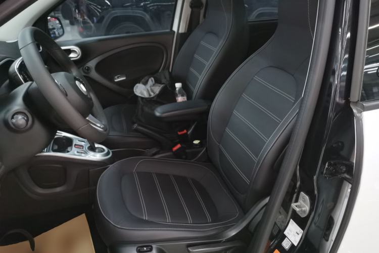 Used smart forfour 2018 0.9T 66 kW Pioneer Edition