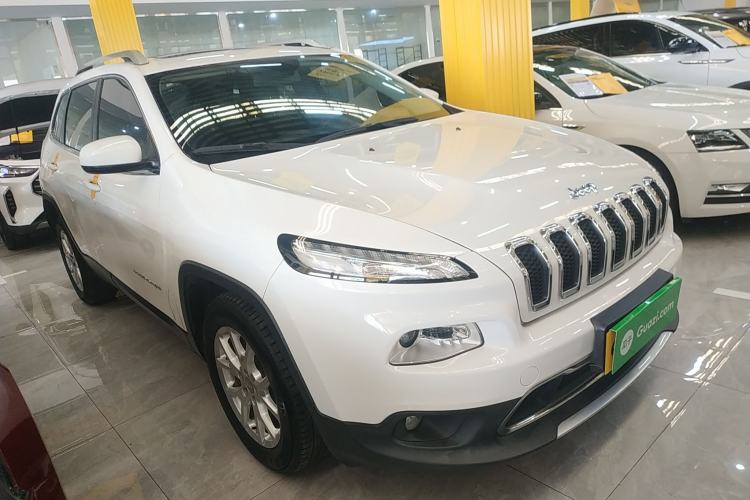Used  Cherokee 2017 2.0L Superior Edition
