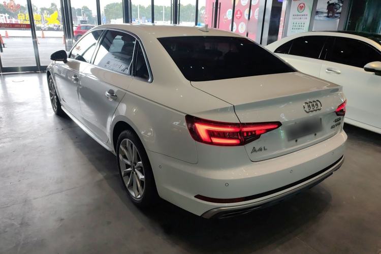 Used Audi A4L 2019 40 TFSI Fashion Version China V