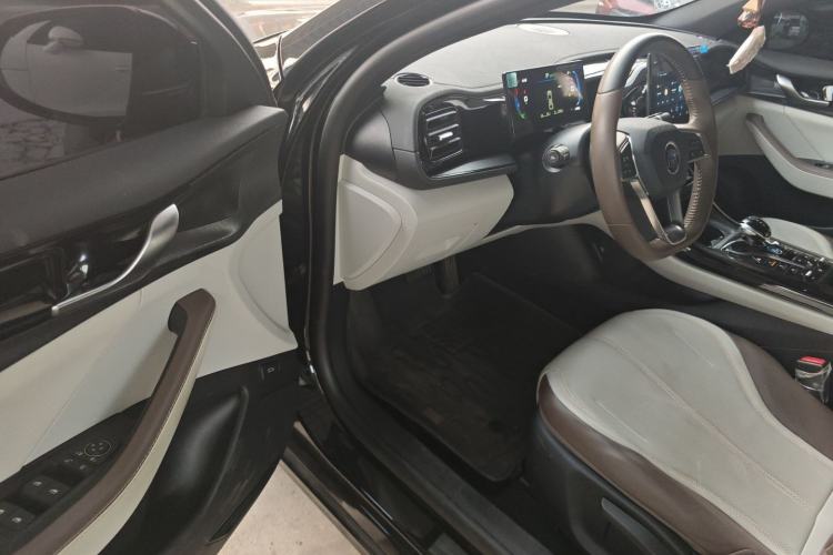 Used BYD Qin PLUS 2024 HONOR Edition DM-i 55KM Leading Model
