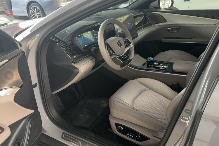 Used BYD Han 2025 DM-i 125KM Elite Model
