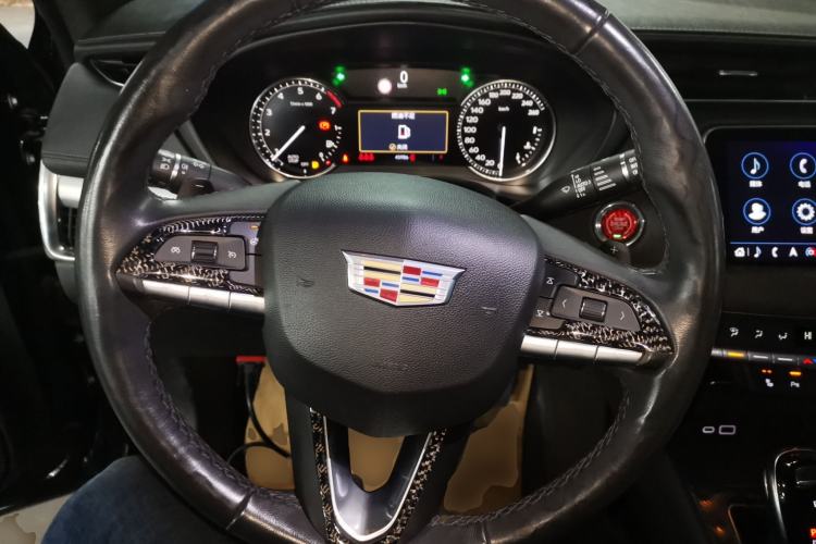 Used Cadillac XT4 2020 28T Two-Wheel-Drive Leading Version
