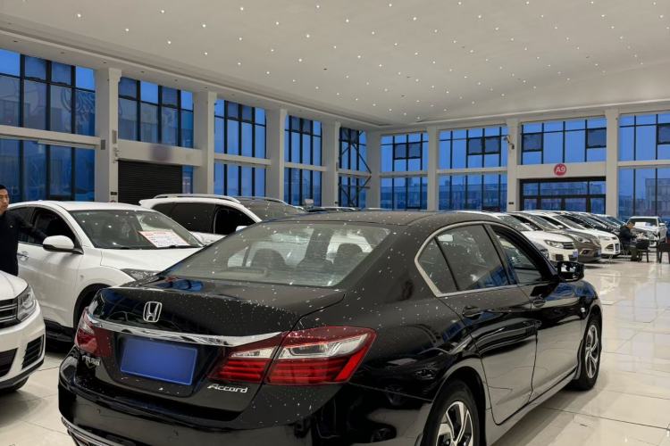 Used Honda Accord 2016 2.0L Elite Edition
