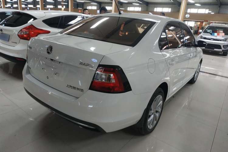 Used Skoda Rapid 2018 1.6L Manual Comfort Edition
