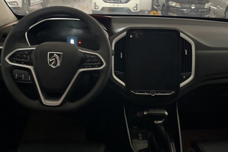 Used Baojun 530 2021 Global Car Anniversary Edition 1.5T CVT Luxury Model 6 Seats
