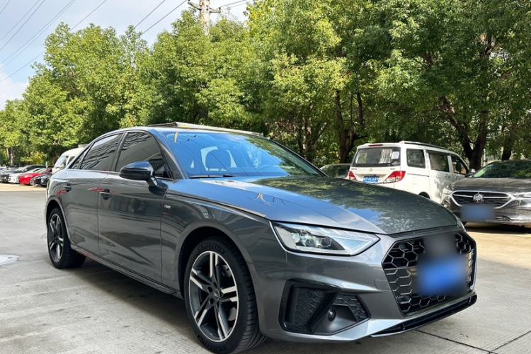 Used Audi A4L 2022 40 TFSI Luxury Dynamic Model
