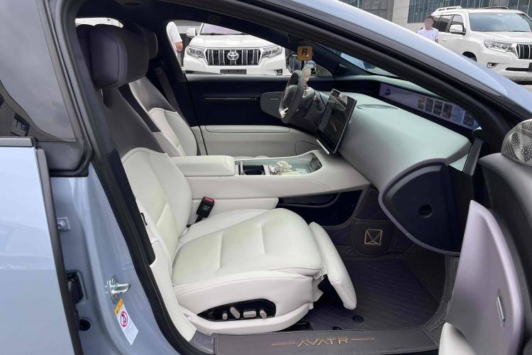 Used  12 2023 650 Three-Laser Four-Wheel Drive Performance Edition
